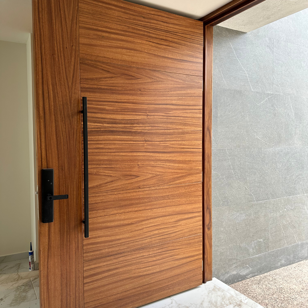 Puerta moderna